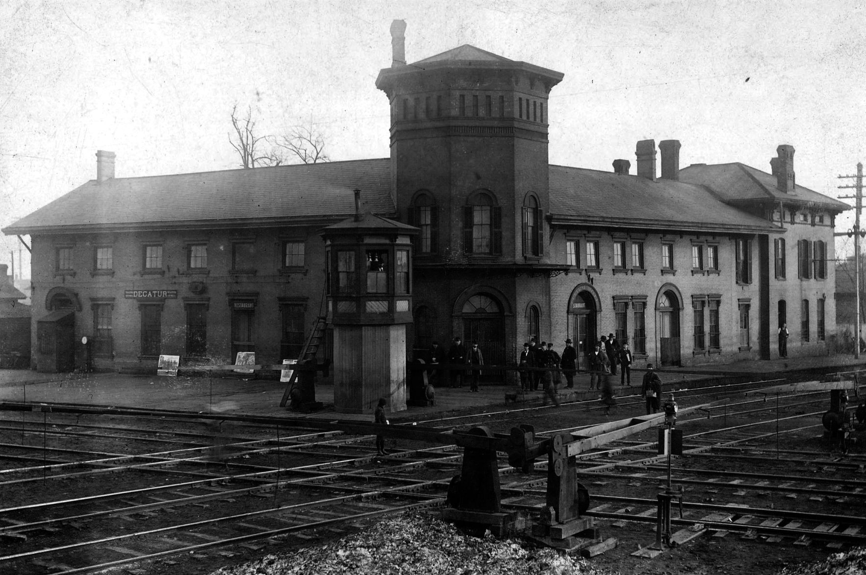 Illinois Central depot 1895.jpg